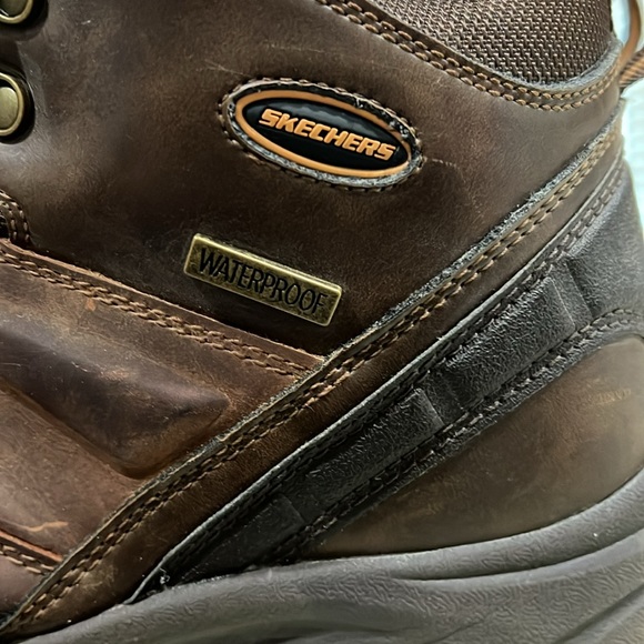 Skechers  Boot - Picture 2 of 8